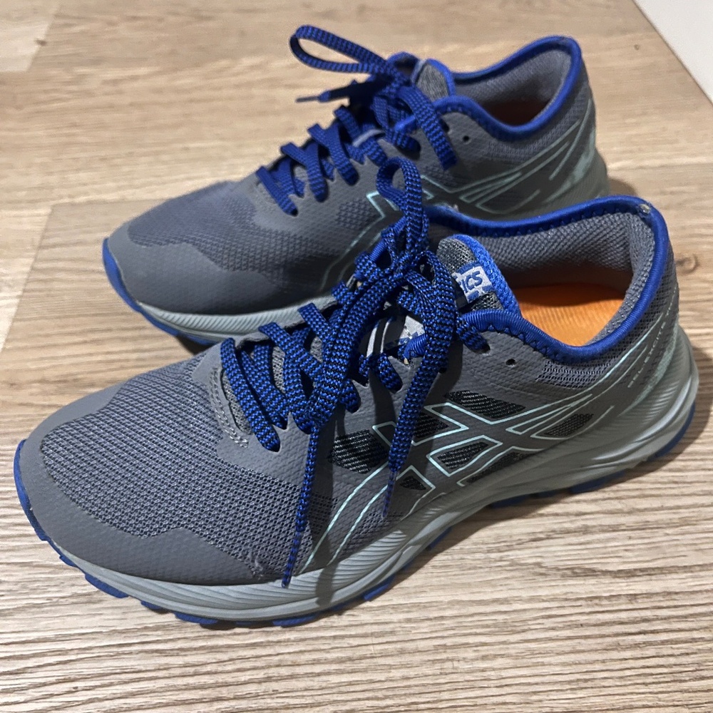 ASICS Gel women’s shoes 8